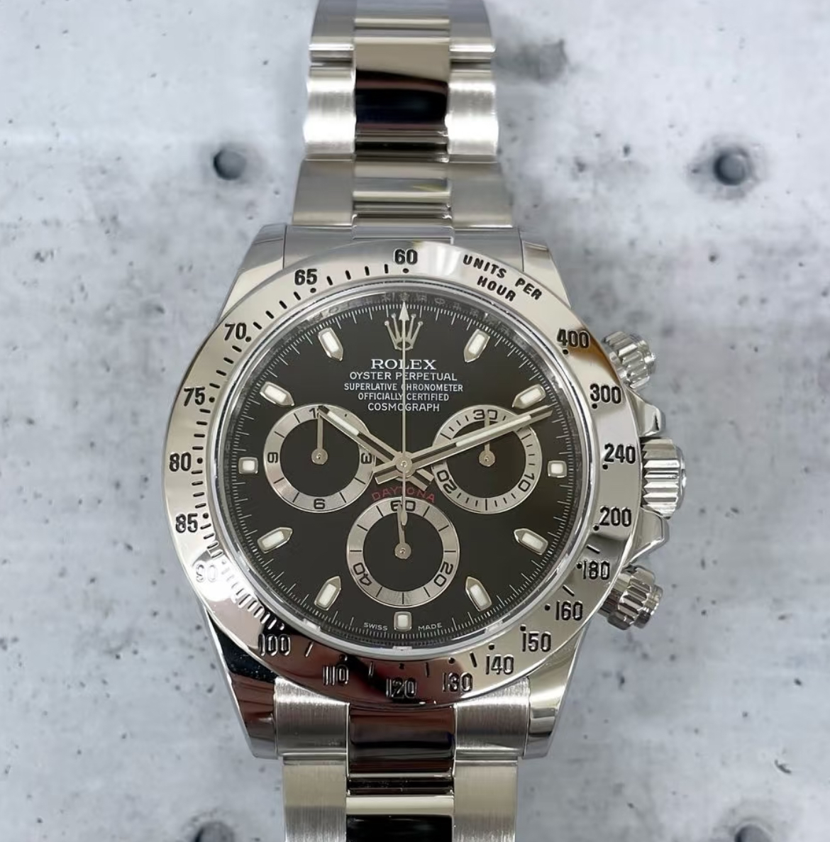 Close-up of Rolex replica clasp